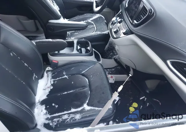 2C4RC1BG7PR556465: 43912704