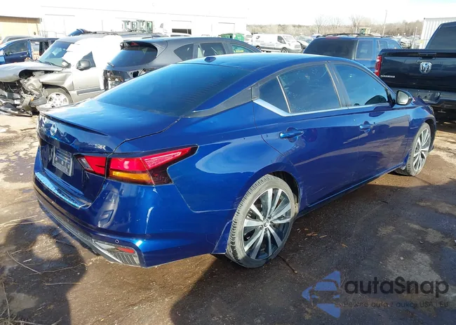 1N4BL4CV0MN384357: 43913794