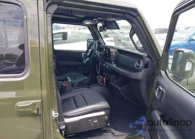 1C4RJXU64RW218514: 43913877