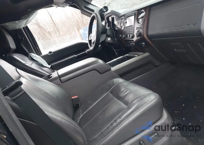 1FT7W2BT3CEC90533: 43913908