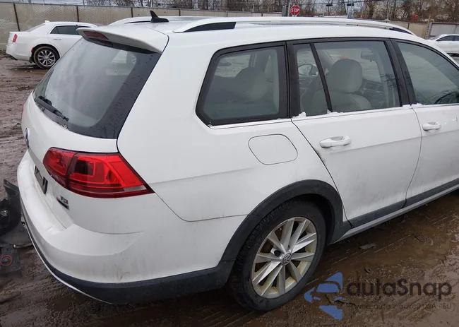 3VWH17AU4HM528222: 43913929