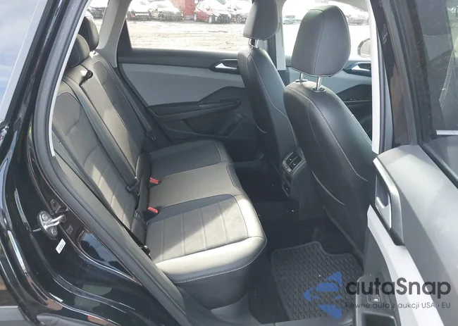 3VVVX7B27PM352137: 43914047