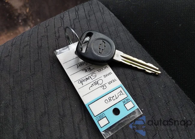 1GCRKSE0XCZ190878: 43914151