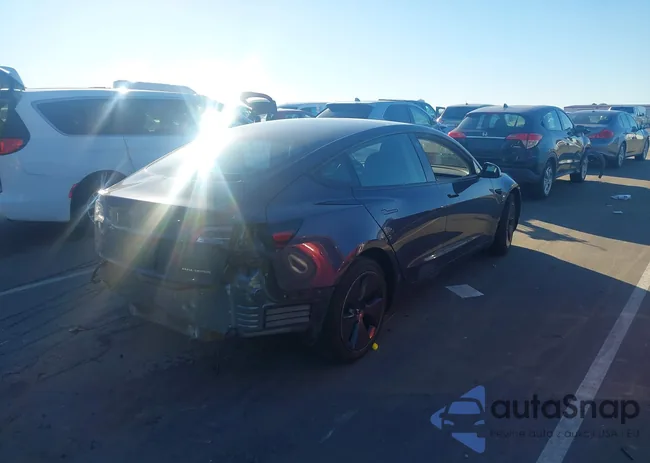 5YJ3E1EBXNF122484: 43913413