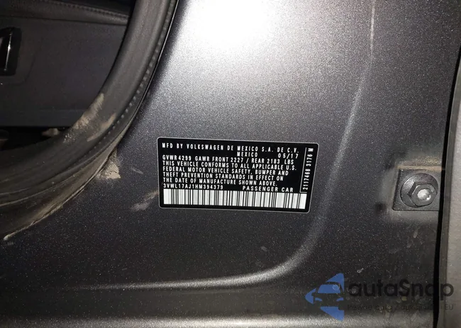 3VWL17AJ1HM394379: 43913596