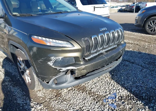 1C4PJLCB5GW149277: 43913636