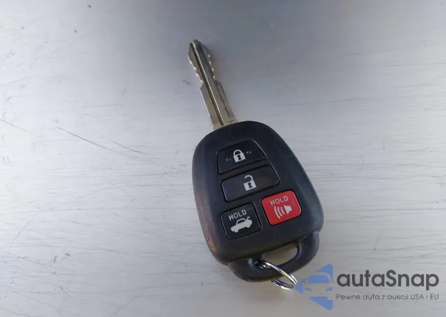 2T1BURHE3GC640785: 43914792