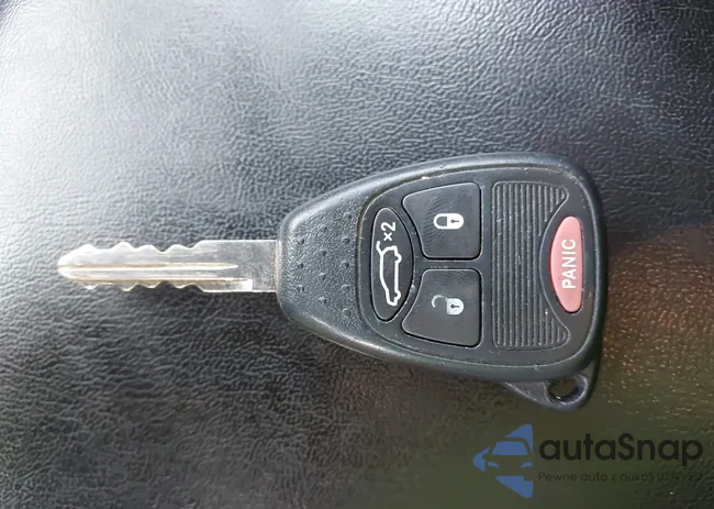 1C3CCBAB3EN204824: 43914937