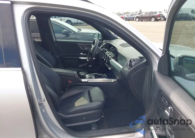 W1N4M4HB1LW029570: 43914989