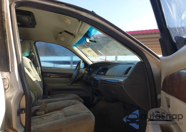 2MEFM74W83X688078: 43915017