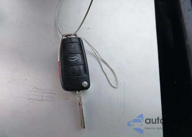 WAUKFAFM6CA006663: 43915086