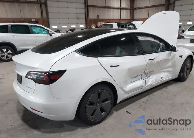 5YJ3E1EB5NF198307: 43915095