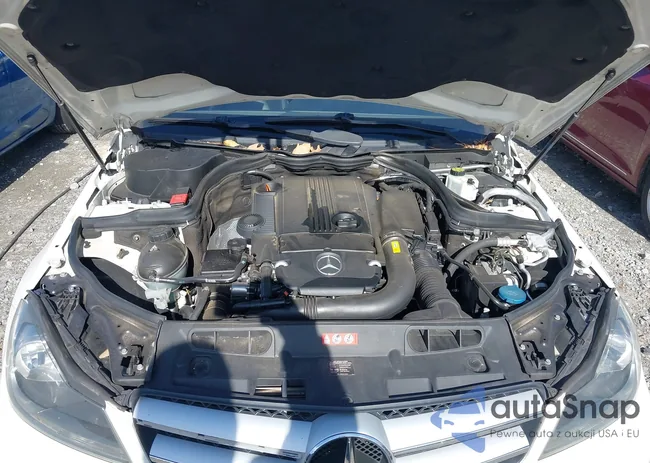 WDDGJ4HB5CF891872: 43915318