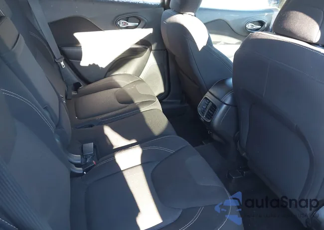 1C4PJMCS1GW101572: 43914493