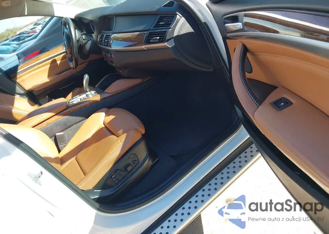 5UXFG2C58CL778024: 43914524