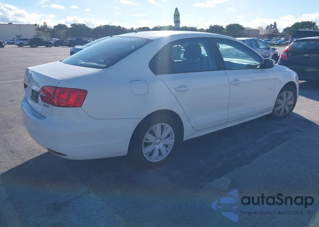 3VWBX7AJ6BM114201: 43914620