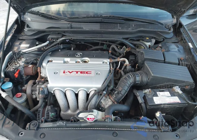 JH4CL95918C021805: 43914647