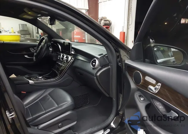 WDC0G4KB2HF164242: 43914669