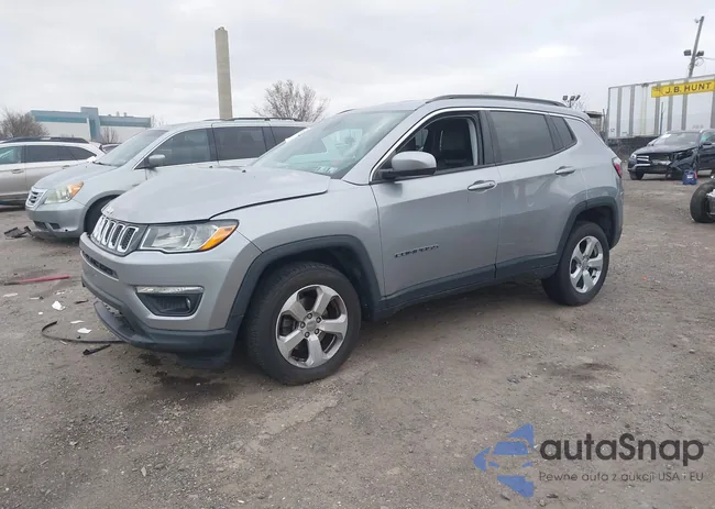 3C4NJDBB8JT423342: 43914742