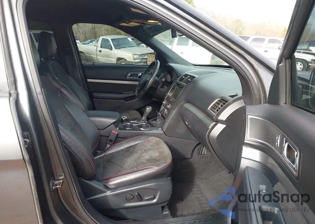 1FM5K7D8XKGA03938: 43915813