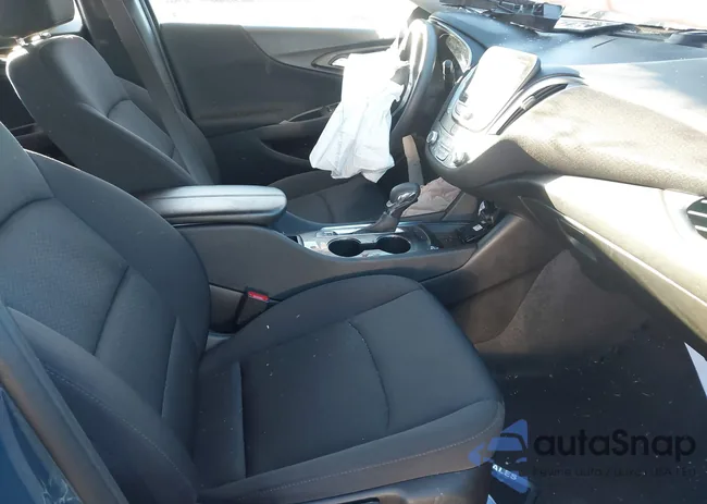 1G1ZD5ST6LF053084: 43915838