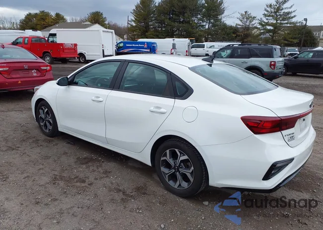 3KPF24AD2ME272656: 43915906