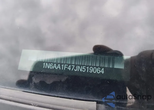 1N6AA1F47JN519064: 43916135