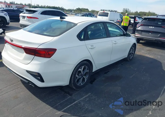 3KPF24AD4KE029878: 43916217