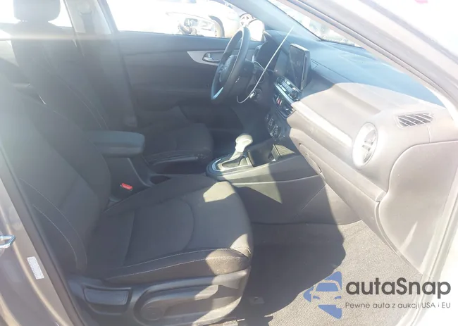 3KPF24AD4RE727675: 43915450