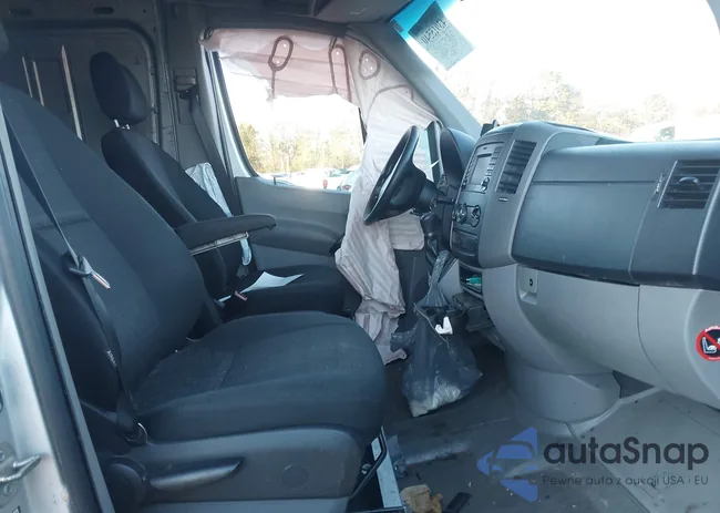 WD3PE8DD3GP314569: 43915540