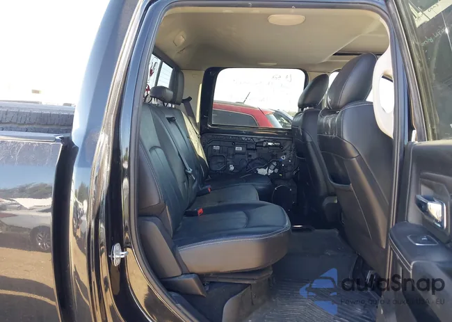 3C6UR5FL6JG334172: 43915566