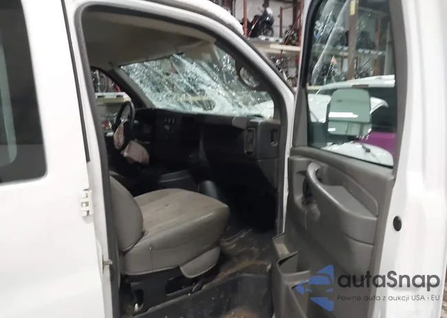 1GTW7FCF5F1904423: 43915596