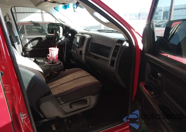 3C6UR5CL6HG553955: 43915627