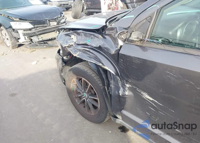 3C4PDCAB0JT309640: 43915747