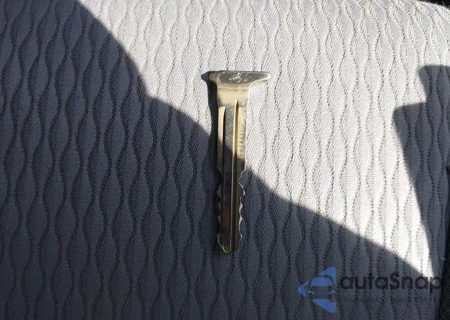 2T1BURHE6GC574667: 43915749