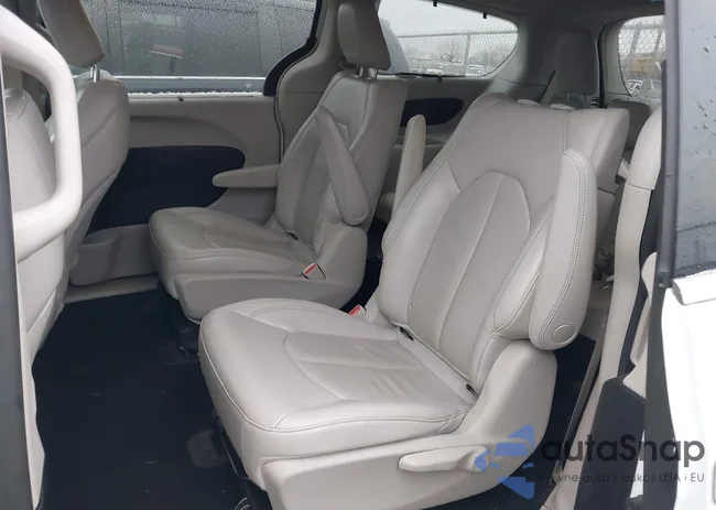 2C4RC1L76KR508995: 43916830