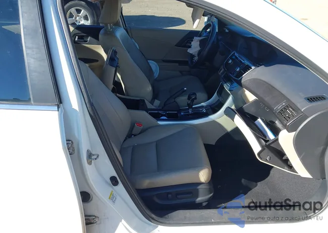 1HGCR2F84DA254825: 43916863