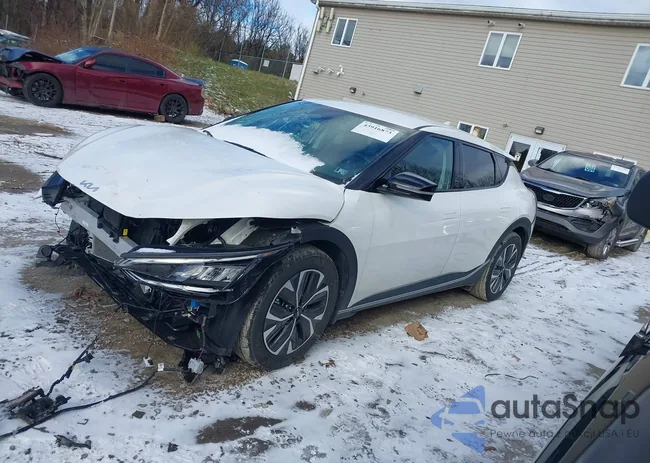 KNDC3DLC7R5616375: 43916873