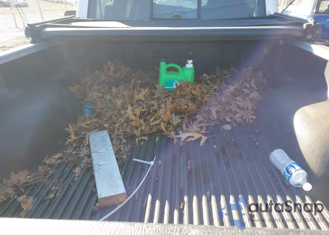 1FTYR10D34PB54460: 43916889