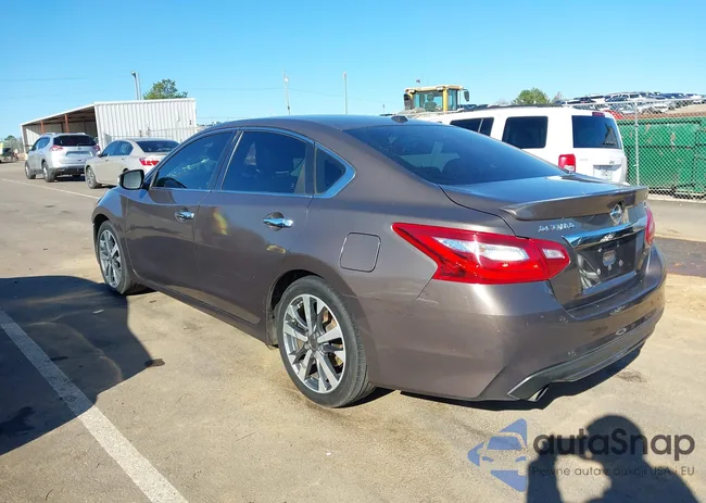 1N4AL3AP5HC269667: 43917226