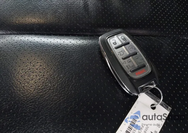 2C4RC1BG2JR233657: 43917319