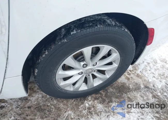 2C4RC1BG2JR233657: 43917319