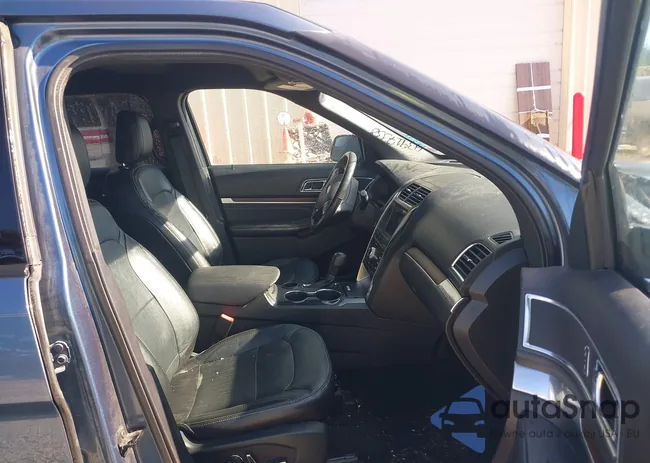 1FM5K7F80JGB27048: 43917338