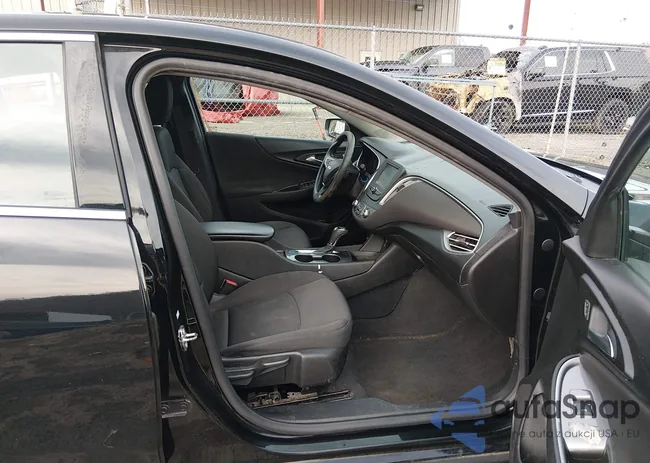 1G1ZB5ST4JF254422: 43917389