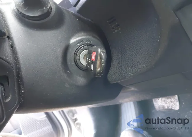 2T1BURHE8EC050093: 43916442