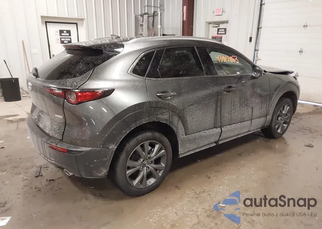 3MVDMBDM3SM820294: 43917803