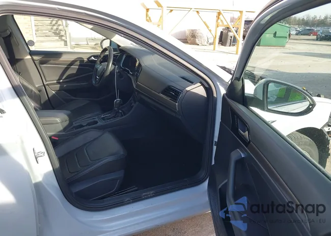 3VWG57BU6KM009128: 43917818