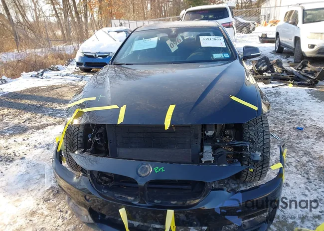 WBA4W9C55JAF93832: 43917869