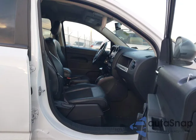 1C4NJCBA1HD134899: 43917933