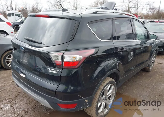 1FMCU0J92HUA11919: 43917992